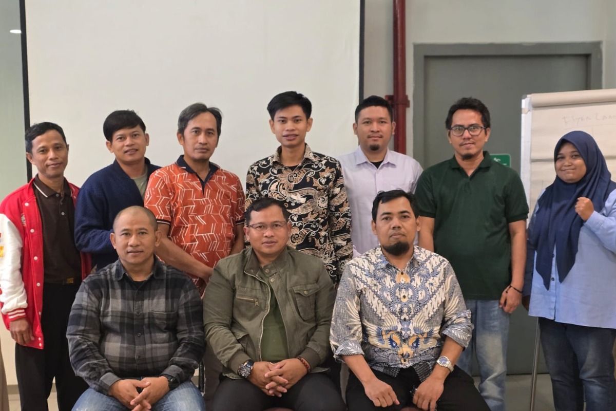Ketua DPW Himpunan Pengusaha Nusantara (HIPNUSA) DKI Jakarta mengikuti diskusi strategis bersama Ketua Umum dan jajaran pengurus HIPNUSA di Bekasi terkait program kolaborasi Masakan Nusantara yang dikhususkan bagi anggota organisasi.